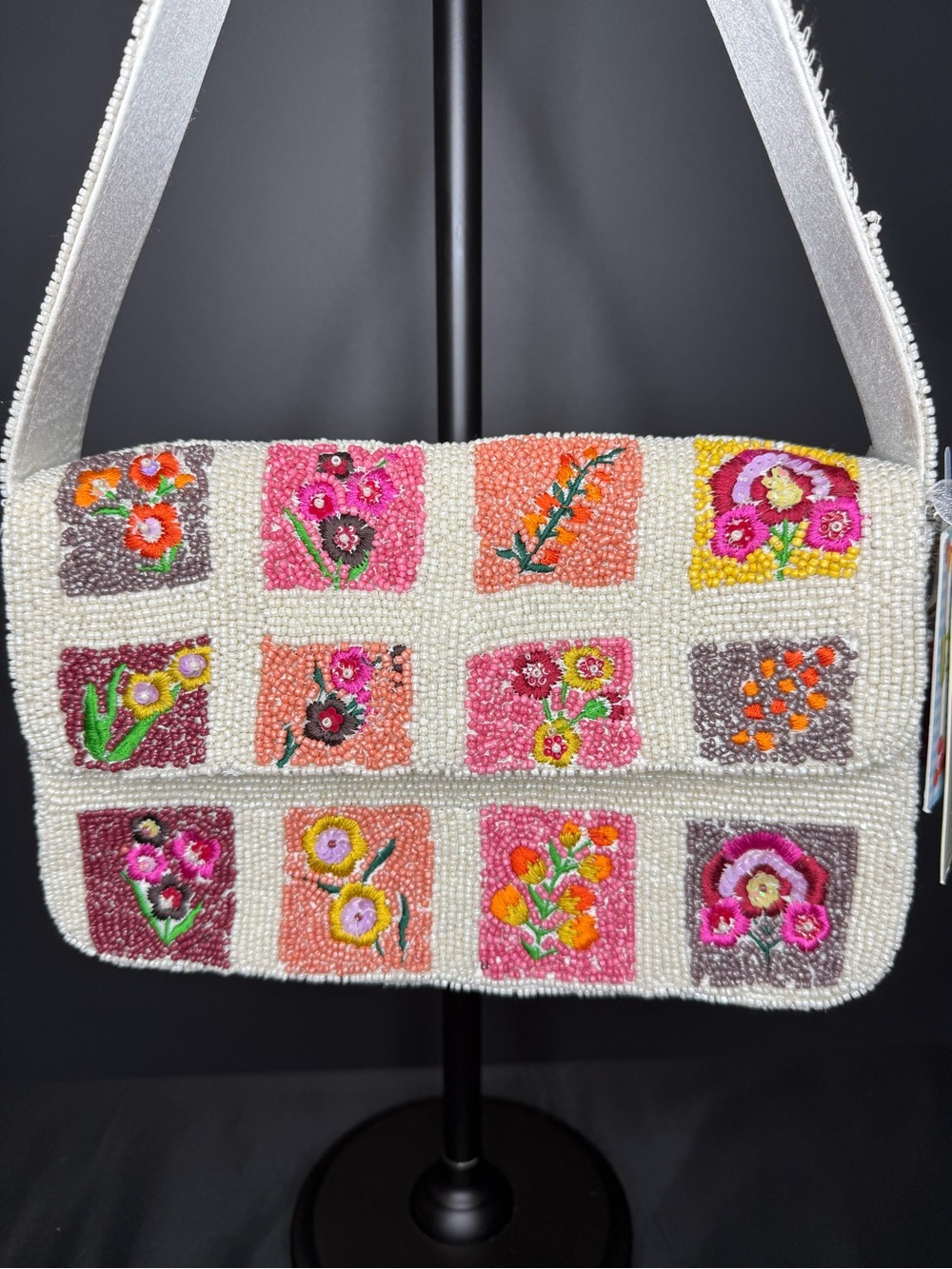 New Viral Beaded Purse Bag Made in India Summer Resort Novelty Floral Embroidery